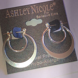 Ashley Nicole Sensitive Ears Silver Tone Classic Boho Hoop Earrings